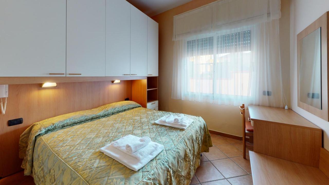 Hotel Residence Mirafiori Loano Eksteriør billede